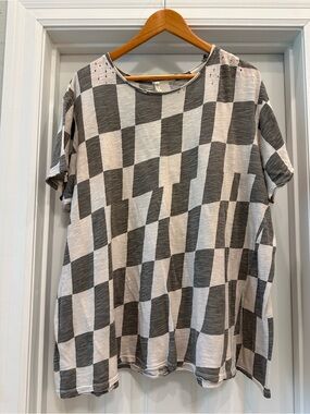 RARE Older Magnolia Pearl Checkered Tee